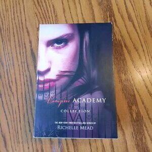 Vampire Academy 3 Book Set Paperback By Richelle Mead  Nice Condition